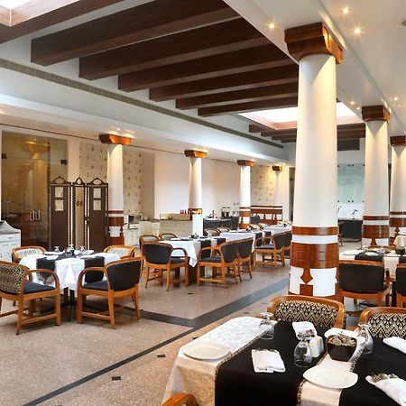 פאטנה Hotel Maurya Patna מראה חיצוני תמונה