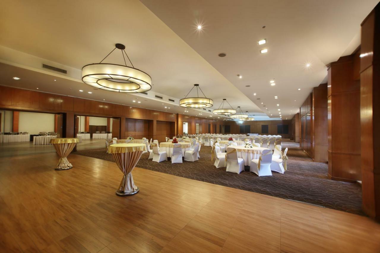 פאטנה Hotel Maurya Patna מראה חיצוני תמונה