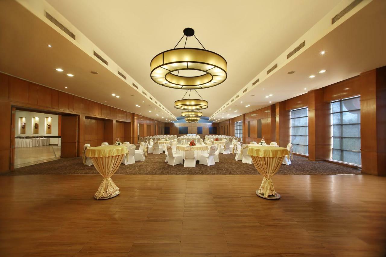 פאטנה Hotel Maurya Patna מראה חיצוני תמונה