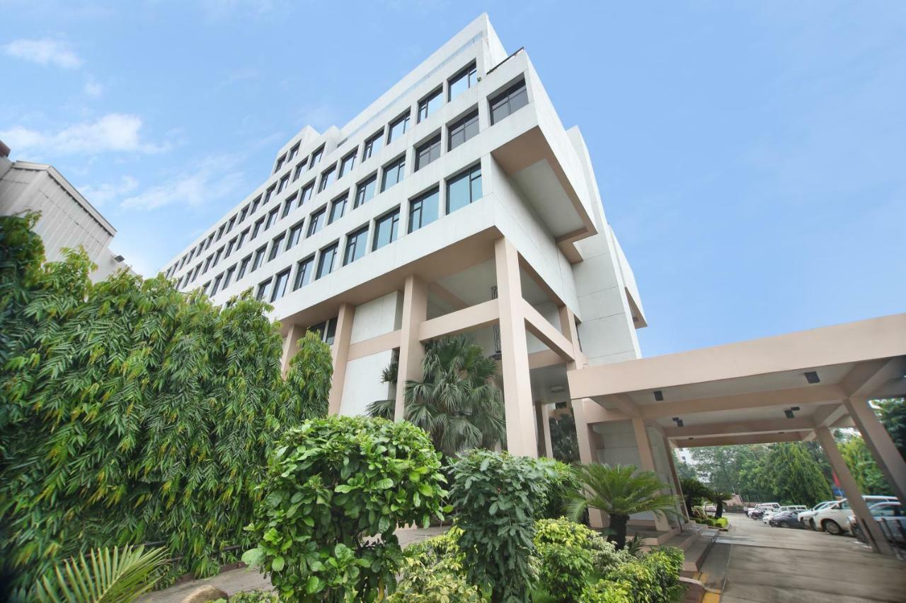פאטנה Hotel Maurya Patna מראה חיצוני תמונה